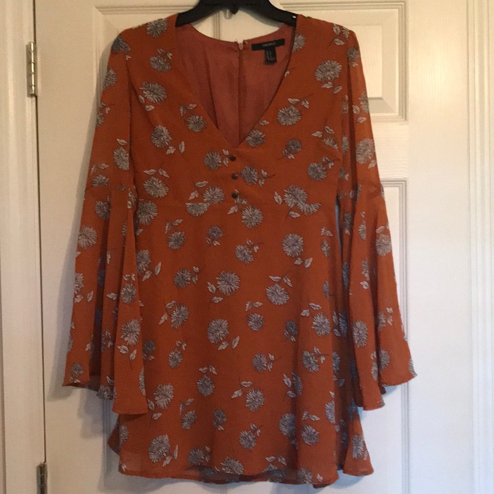Adorable ‘vintage feel’ mini dress